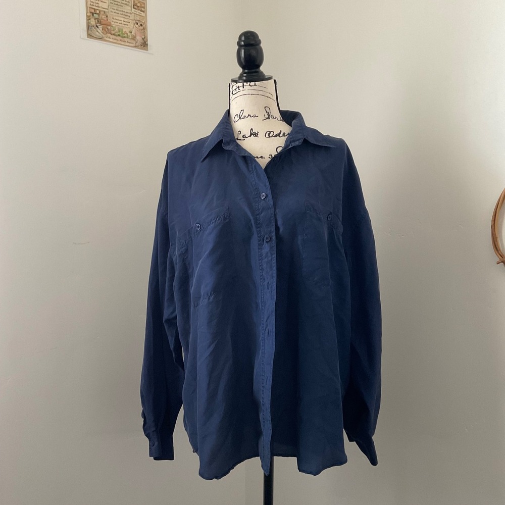 Douglass Silk Button Down Shirt Womens Large Navy Blue Good Long Sleeve Pocket